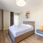 דירה Skai By