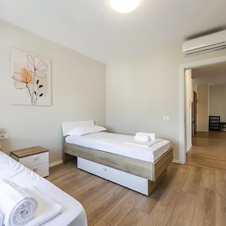 Skai By Apartament *