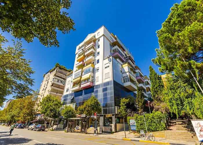 Apartment Skai By Tirana
